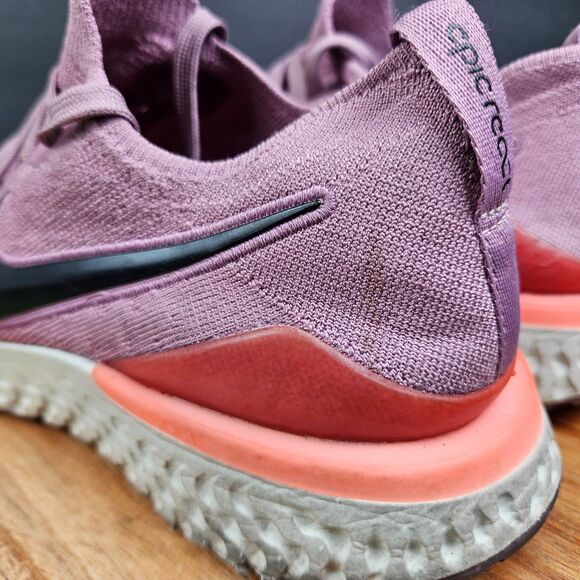Nike Epic React Flyknit 2 Shoes Womens 10 Plum Dust Athletic Running Sneakers - Picture 5 of 13